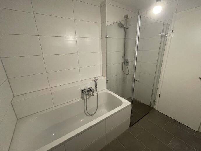 3-Zi.-Whg. mit Dachterrasse und Einbauküche B15 3 zimmer