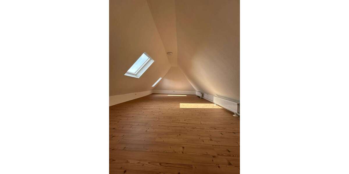 Etagenwohnung Algermissen - 6 Zimmer, 160 m&sup2;, 1.200&euro; | Angebot:24844091