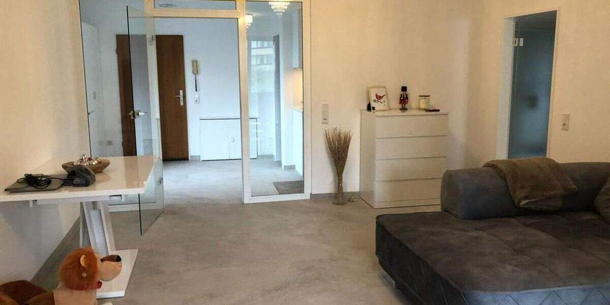 Etagenwohnung Köln Weidenpesch - 2 Zimmer, 63 m&sup2;, 1.020&euro; | Angebot:25570421