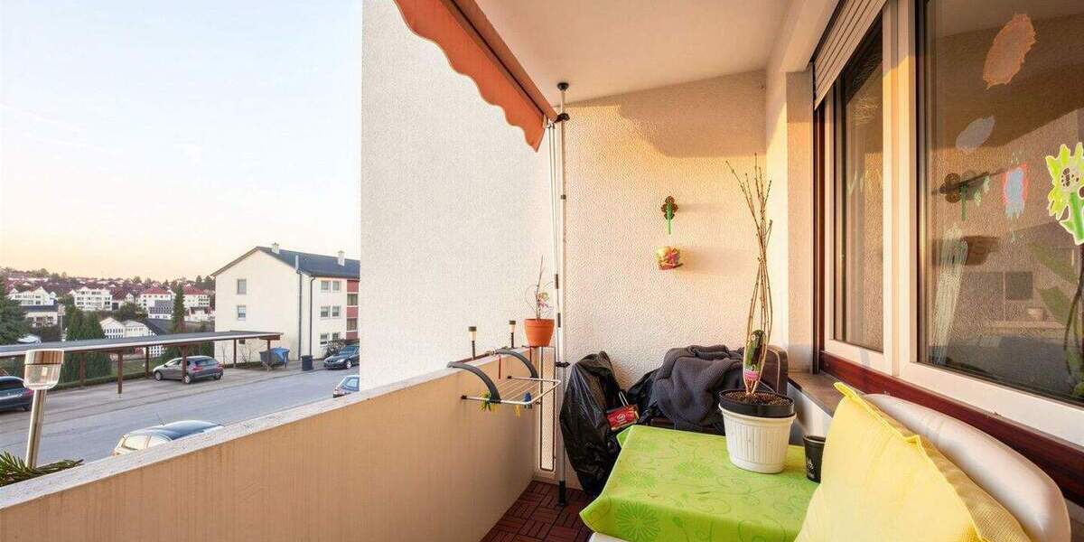 Etagenwohnung Eningen unter Achalm Eningen - 3 Zimmer, 74 m&sup2;, 239.900&euro; | Angebot:25905072