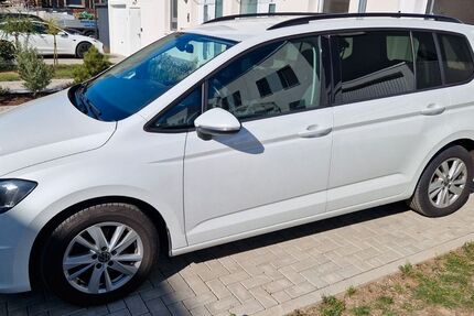 VW Touran 110.500 km 19.200 &euro; Wiesbaden 65191