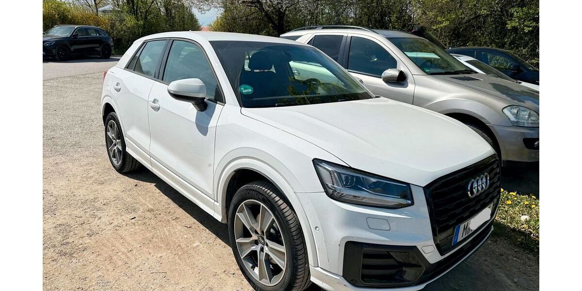 Audi Q2 13.859 km 21.900 &euro; München 80796