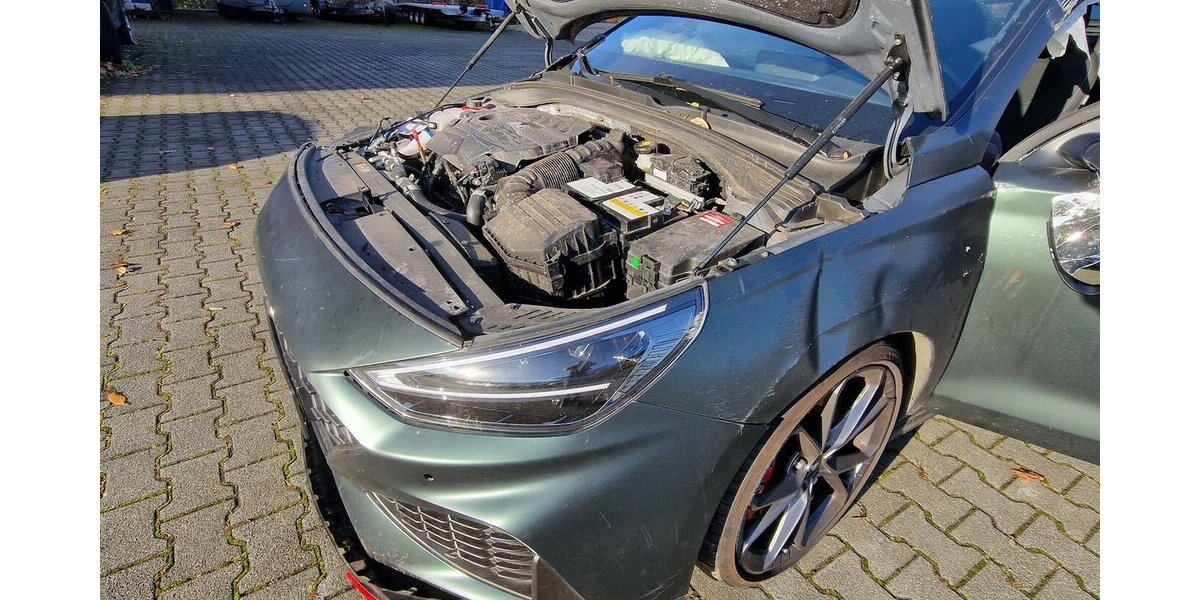 Hyundai i30 Fastback N Performance 28.530 km 7.900 &euro; Wilsdruff 01723