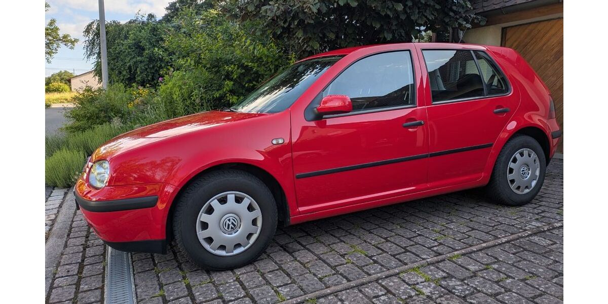 VW Golf 112.000 km 2.450 &euro; Erlangen 91056