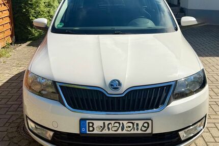 Skoda Rapid 175.000 km 6.200 &euro; Berlin 13158