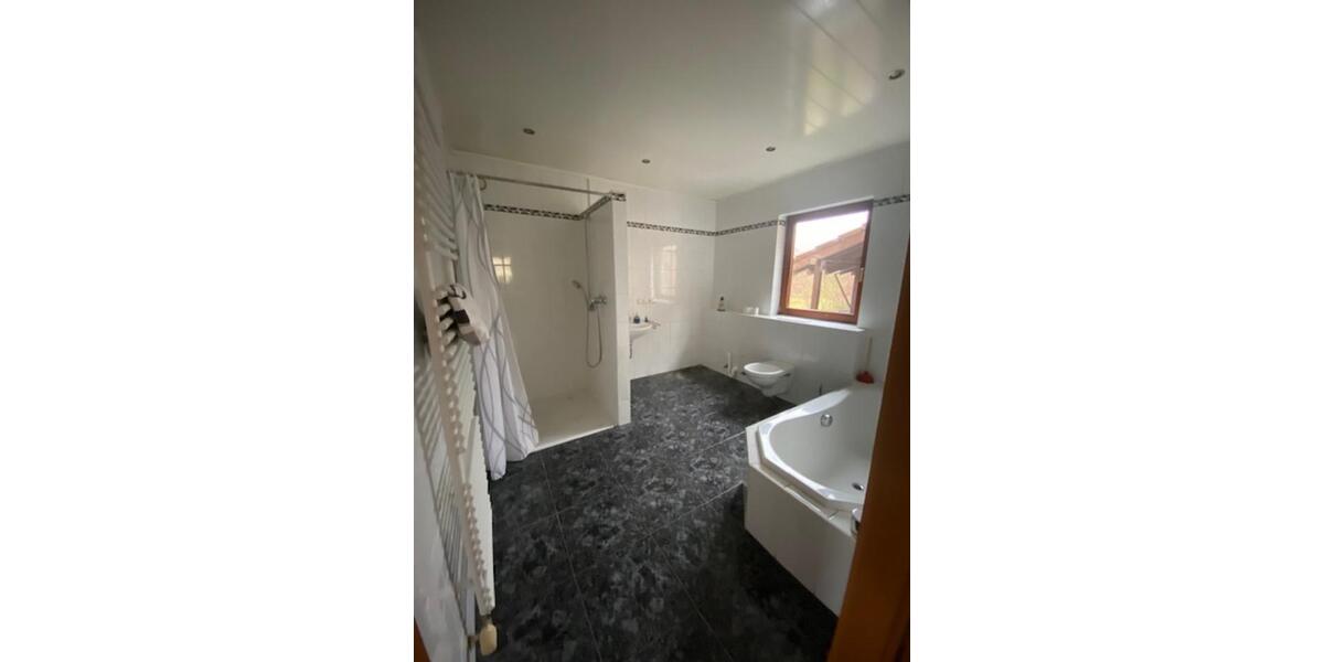 Erdgeschoßwohnung Bad Hersfeld - 2 Zimmer, 90 m&sup2;, 748&euro; | Angebot:25538251