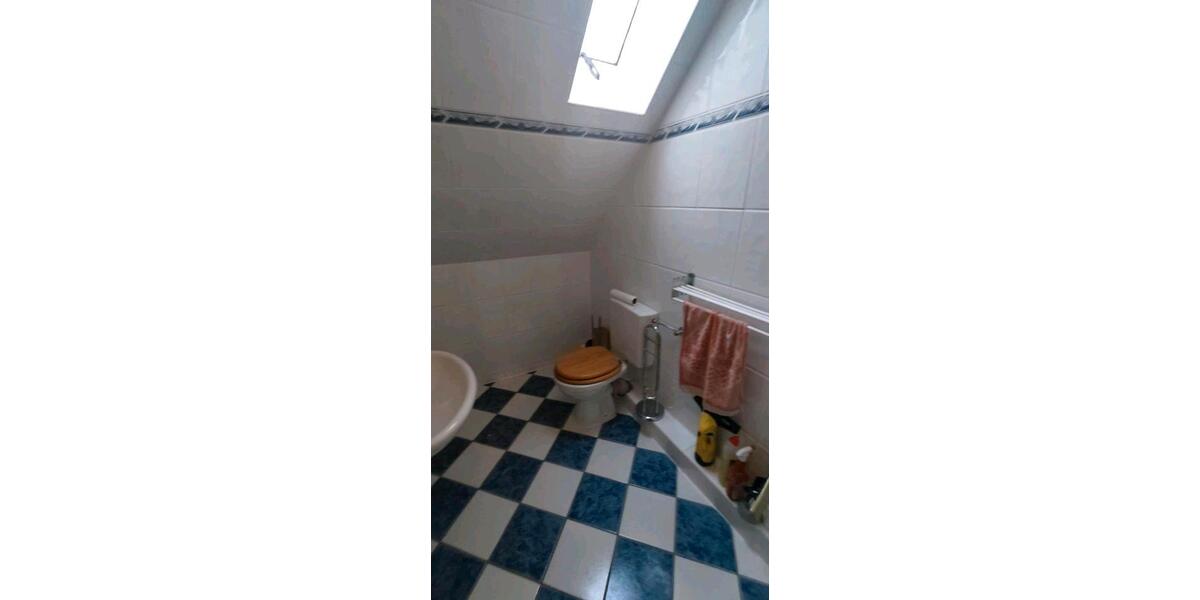 Dachgeschoßwohnung Flensburg Altstadt - 2 Zimmer, 84 m&sup2;, 950&euro; | Angebot:26316148
