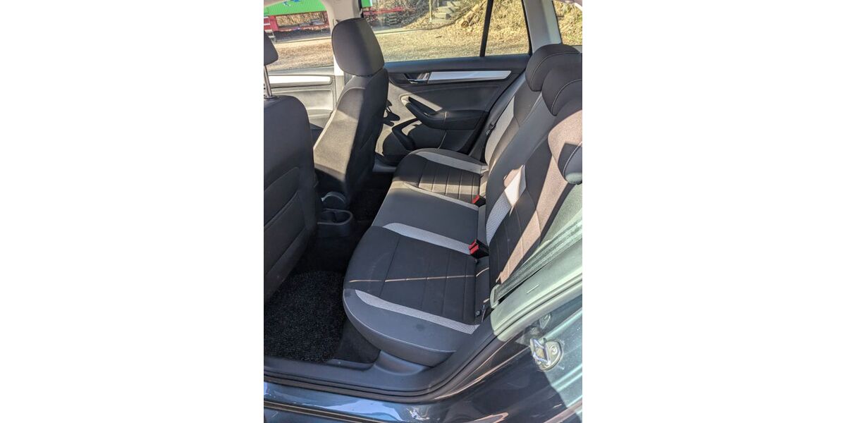 Skoda Rapid 84.130 km 10.500 &euro; Johannesberg 63867