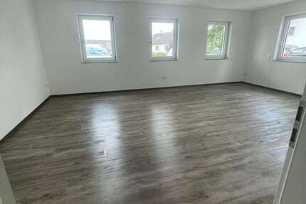 Büro in Soyen 1.500 € 156 m² zimmer
