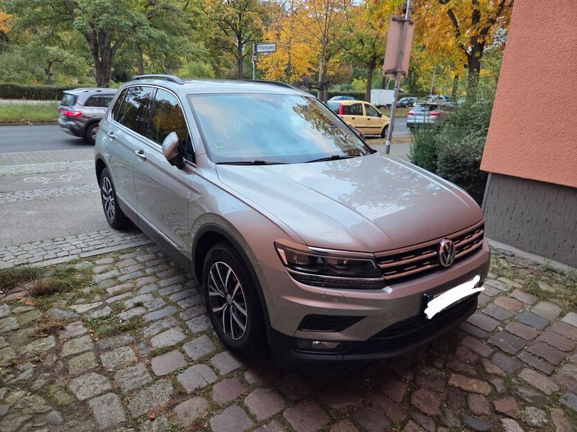 VW Tiguan 75.000 km 20.499 € Berlin 13435
