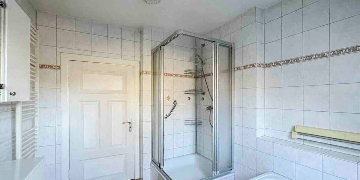 Einfamilienhaus Ratzeburg - 4 Zimmer, 210.000&euro; | Angebot:26805919