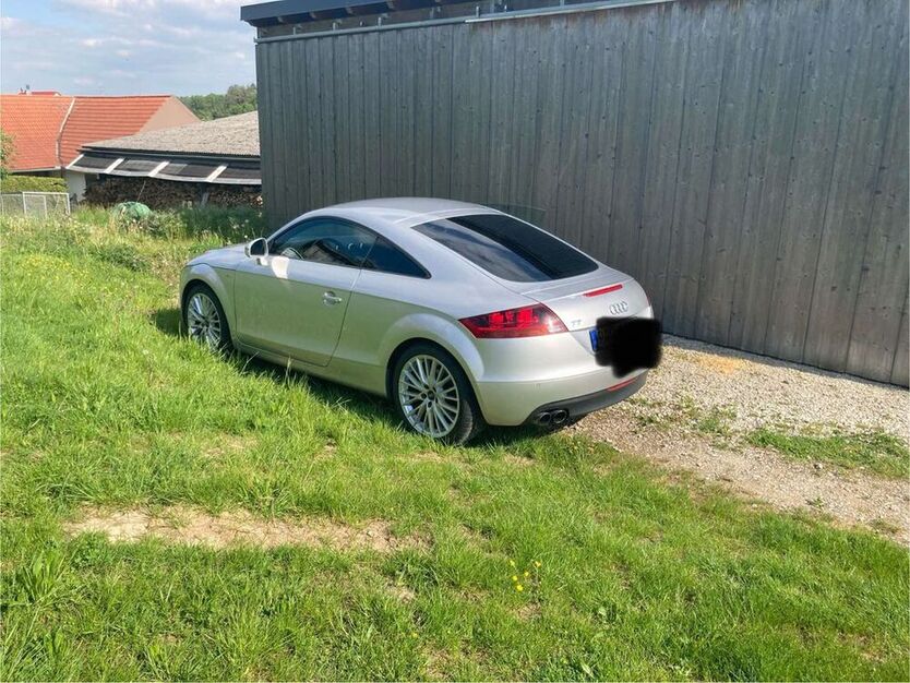 TT