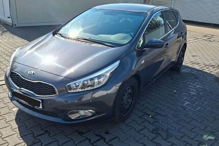 Kia ceed / Ceed 110.000 km 7.500 &euro; Burgthann 90559