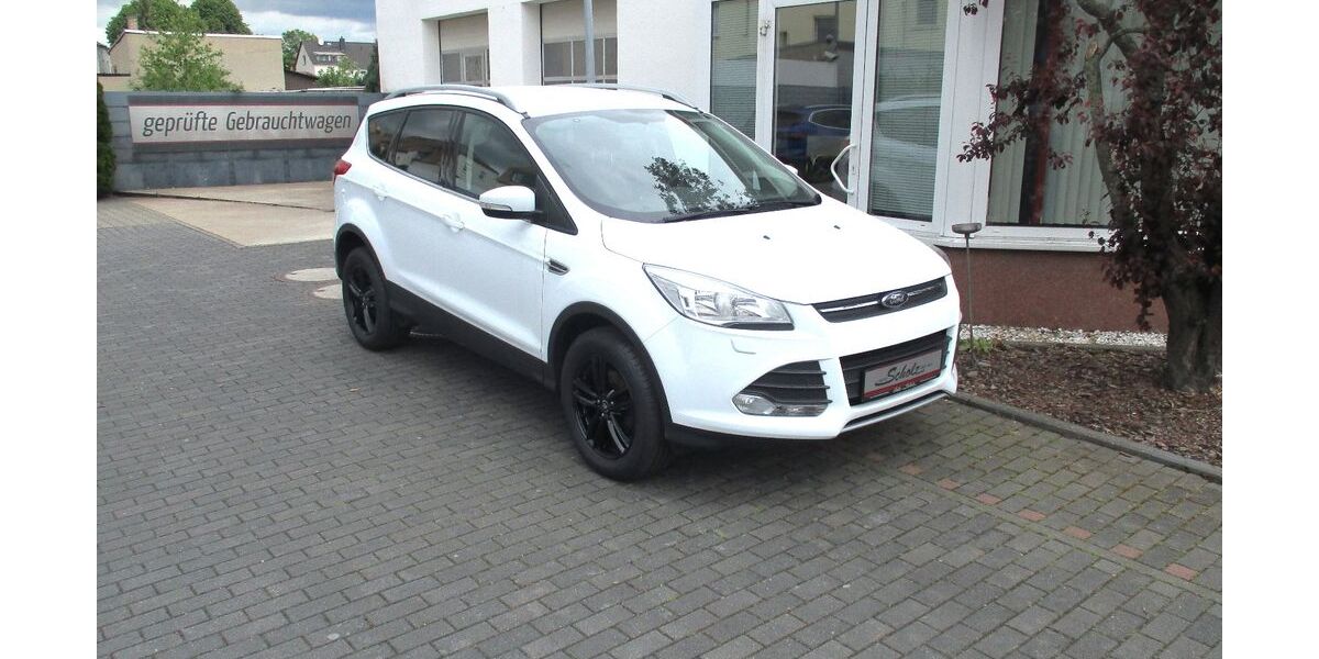 Ford Kuga 45.000 km 10.890 &euro; Bennewitz 04828