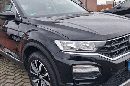 VW T-Roc 44.000 km 16.850 &euro; Upgant- Schott 26529