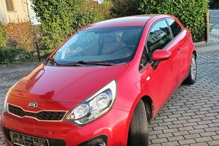 Kia Rio 143.000 km 2.900 &euro; Zahna-Elster 06895