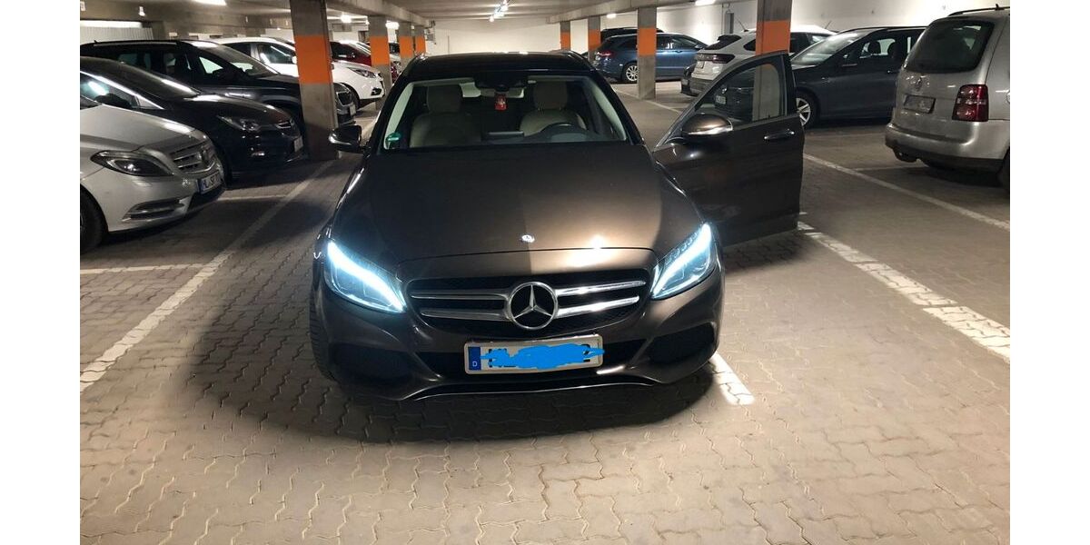 Mercedes-Benz C 250 268.556 km 13.500 &euro; Lübeck 23568