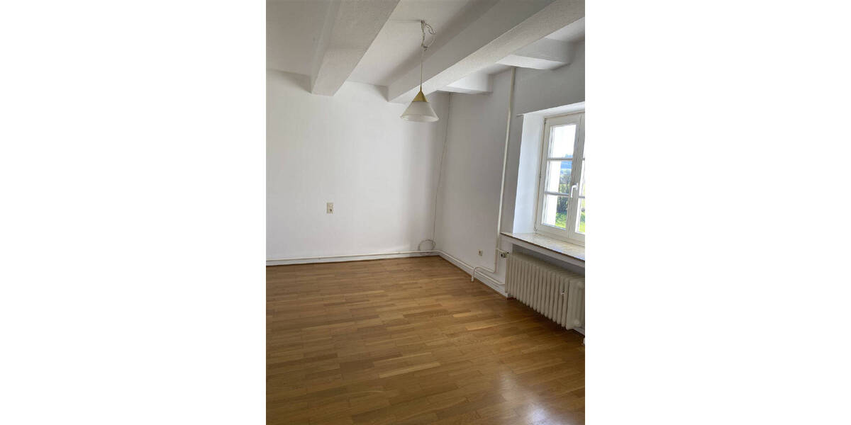 Einfamilienhaus Balve-Langenholthausen Balve - 8 Zimmer, 175 m&sup2;, 290.000&euro; | Angebot:26202065