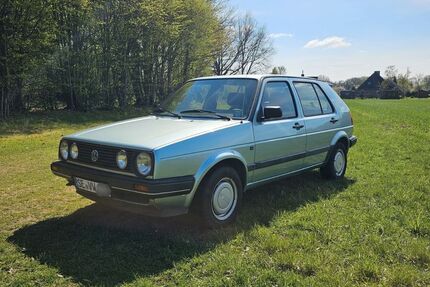 VW Golf 97.700 km 3.950 &euro; Schmalfeld 24640