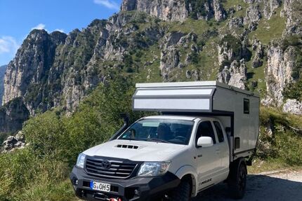 Toyota Hilux 100.100 km 38.800 &euro; Bocka 07589