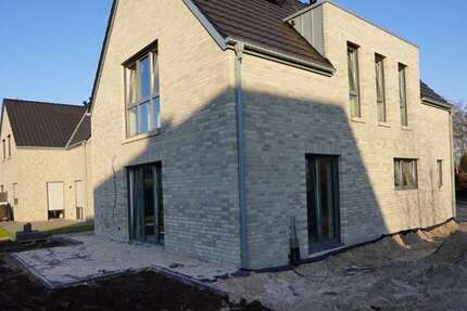 Haus Bad Zwischenahn - 4 Zimmer, 121 m&sup2;, 439.000&euro; | Angebot:25479147