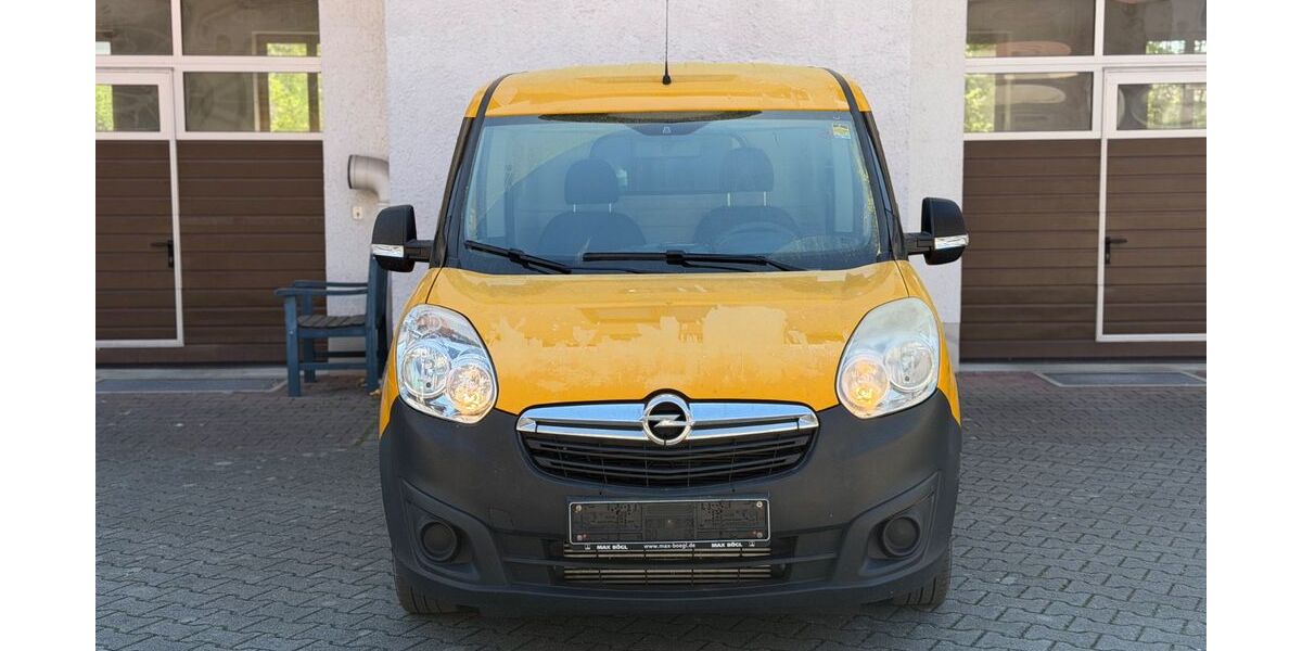 Opel Combo 208.100 km 3.990 &euro; München 80995