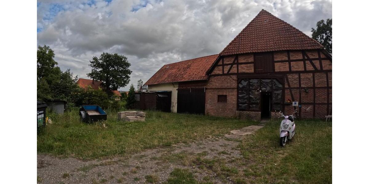 Einfamilienhaus Edemissen - 7 Zimmer, 200 m&sup2;, 160.000&euro; | Angebot:27120168