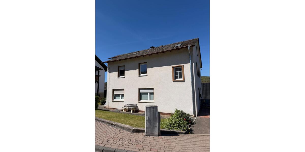 Etagenwohnung Waldkappel - 3 Zimmer, 81 m&sup2;, 550&euro; | Angebot:26391877