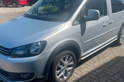 VW Caddy 107.000 km 15.900 € Ötigheim 76470