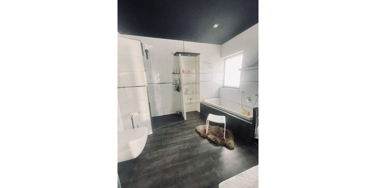 Etagenwohnung Linden Großen-Linden - 2 Zimmer, 83 m&sup2;, 330.000&euro; | Angebot:25773589