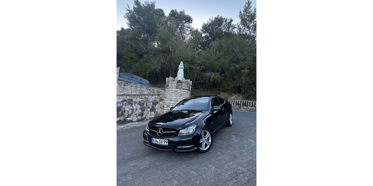 Mercedes-Benz Andere 265.000 km 6.000 &euro; Niedernhall 74676