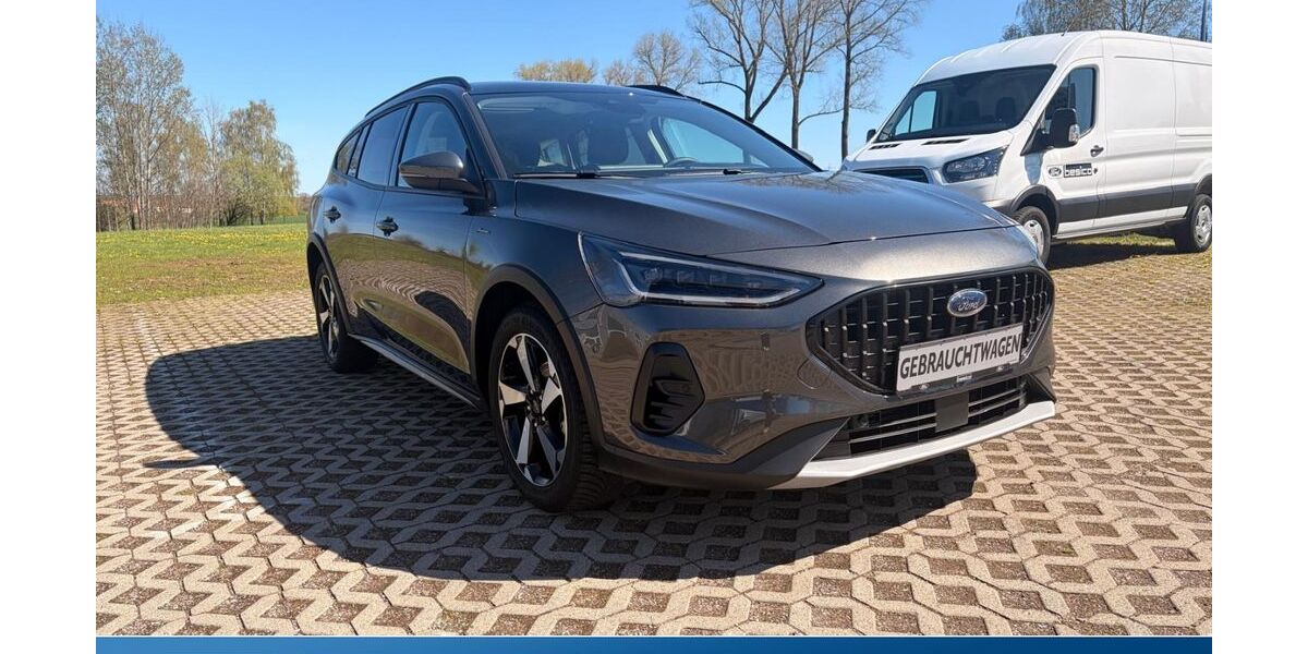 Ford Focus 9.759 km 24.880 &euro; Glauchau 08371