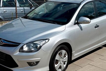 Hyundai i30 179.000 km 2.690 &euro; Hamburg 20097