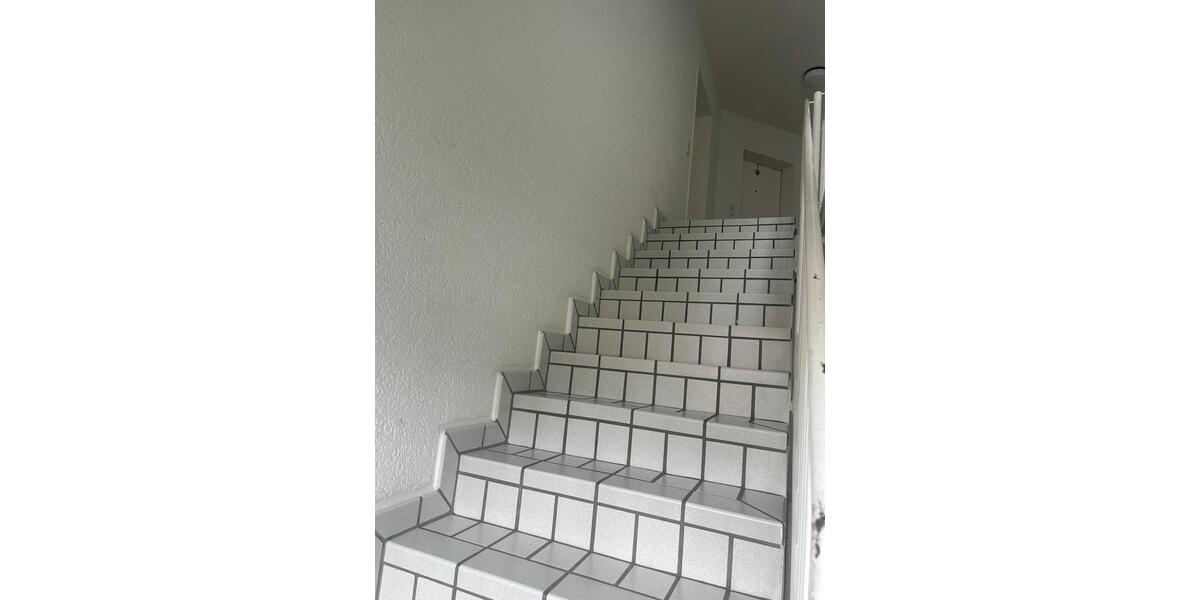 Dachgeschoßwohnung Aachen Aachen-Mitte - 3 Zimmer, 54 m&sup2;, 850&euro; | Angebot:26019137