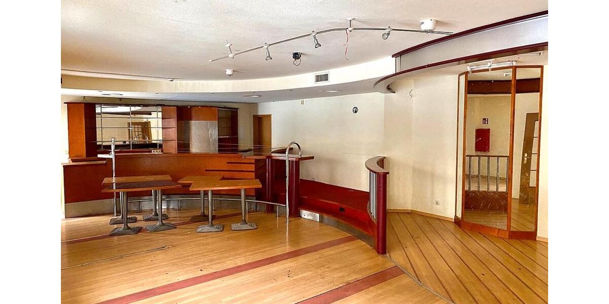 Einfamilienhaus Schleusegrund - 23 Zimmer, 1.600 m&sup2;, 280.000&euro; | Angebot:27103267