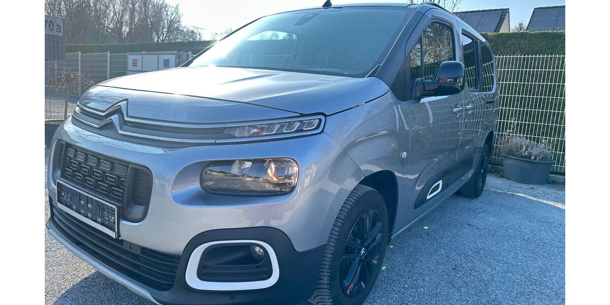 Citroen Berlingo 98.000 km 17.999 &euro; Dresden 01259