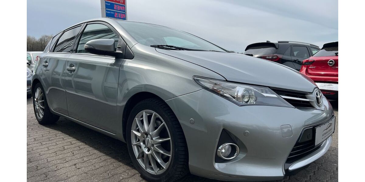Toyota Auris 310.365 km 5.499 &euro; Morbach 54497