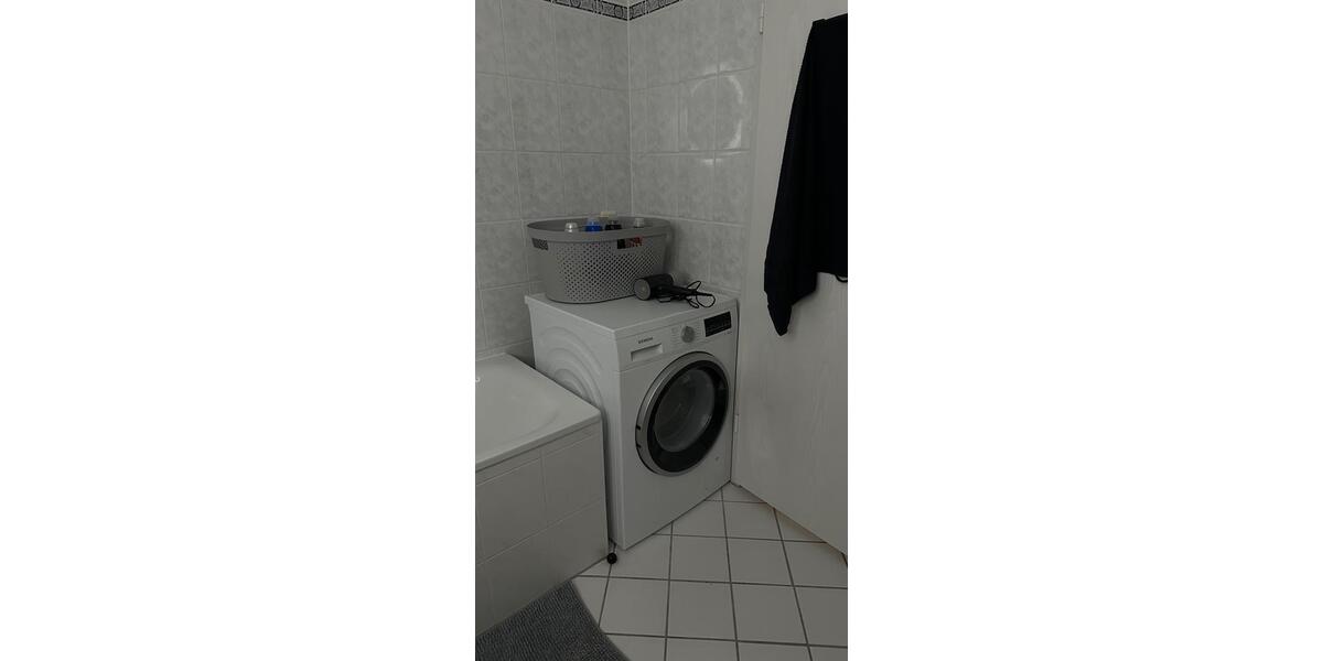 Moderne möblierte 1-Zimmer-Wohnung mit Aufzug & TG-Stellplatz 1 zimmer