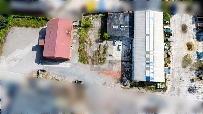 ENTWICKLUNGSPOTENZIAL, ATTRAKTIV FÜR INVESTOREN - Gewerbeobjekt Hannover Misburg-Anderten | Angebot:27337603