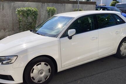 Audi A3 52.500 km 18.900 &euro; Böblingen 71034