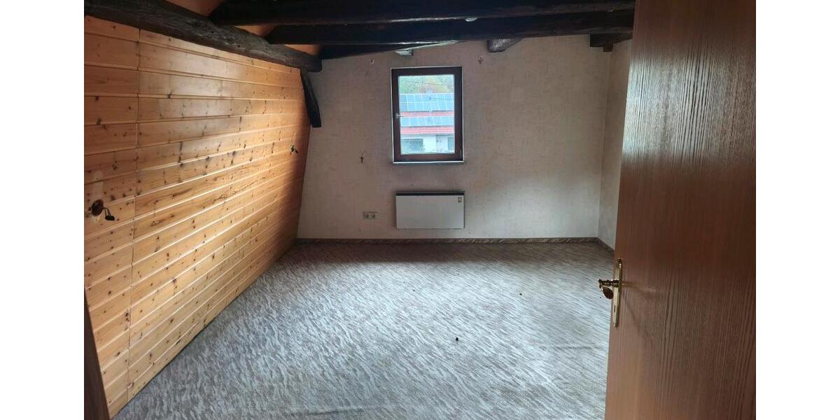 Einfamilienhaus Kronach - 3 Zimmer, 90 m&sup2;, 60.000&euro; | Angebot:26897797