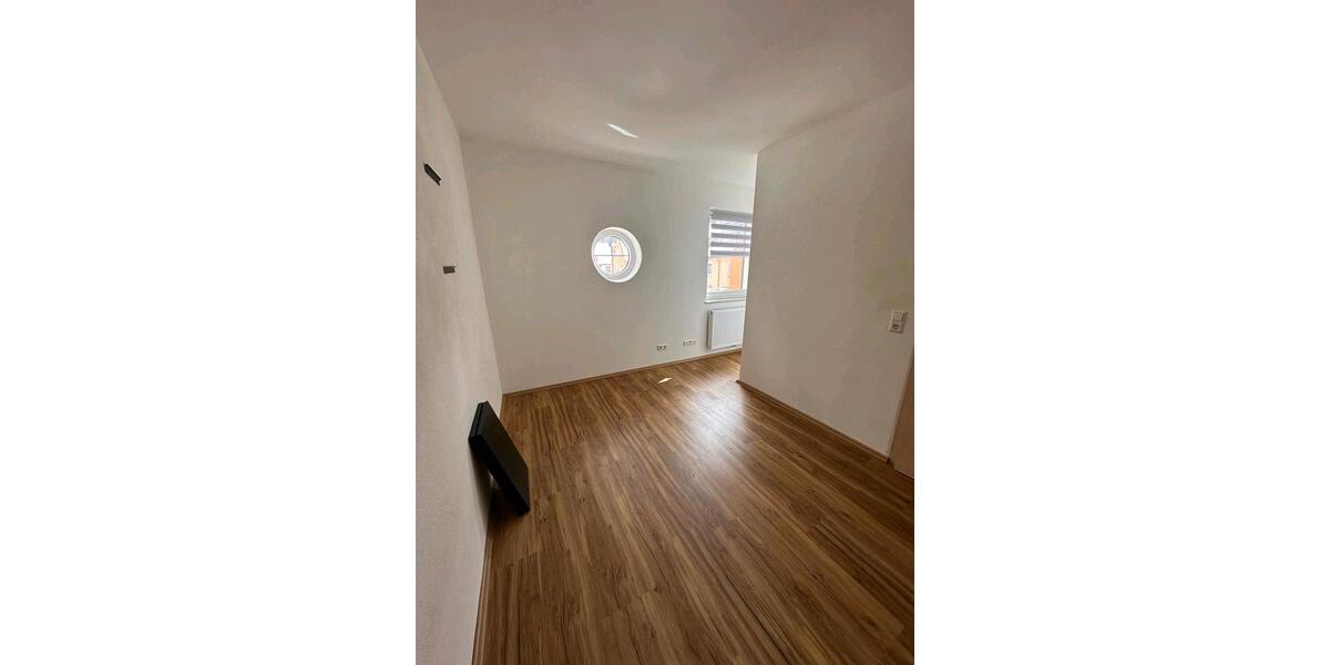 Doppelhaushälfte Albstadt - 4 Zimmer, 130 m&sup2;, 1.300&euro; | Angebot:26137746