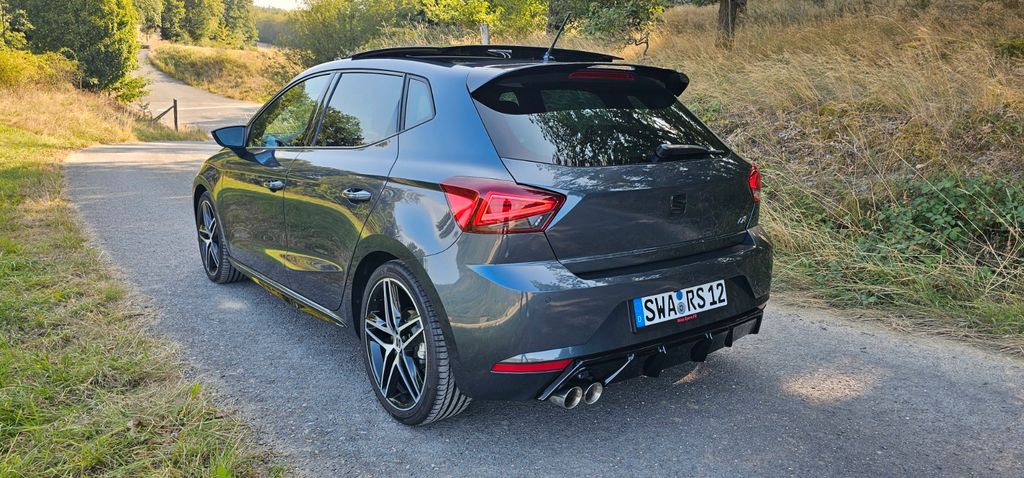 Seat Ibiza 4.300 km 22.000 &euro; Taunusstein 65232