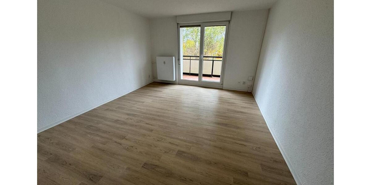 Erstbezug nach Modernisierung im Erdgeschoss 3 zimmer