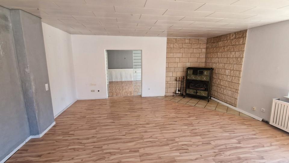 Erdgeschoßwohnung Rodenberg - 7.5 Zimmer, 165 m&sup2;, 1.000&euro; | Angebot:26394121