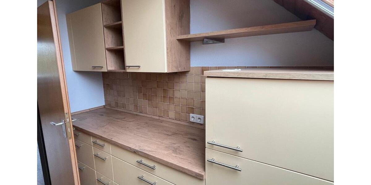 Dachgeschoßwohnung Holzminden - 2 Zimmer, 55 m&sup2;, 44.500&euro; | Angebot:26387341