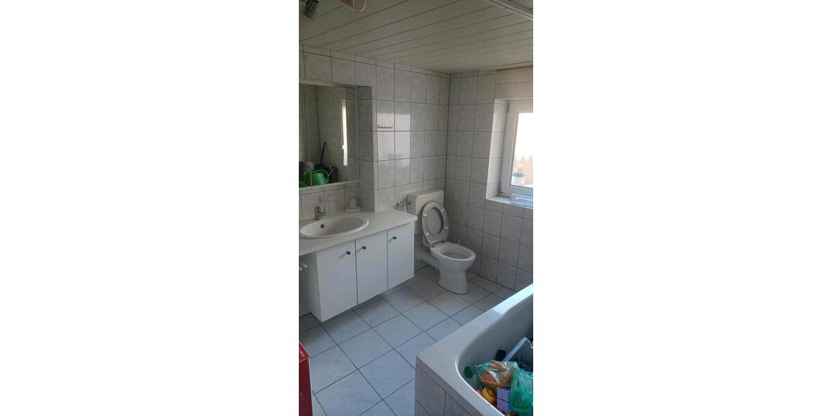 Einfamilienhaus Dingolfing - 6.5 Zimmer, 159 m&sup2;, 1.420&euro; | Angebot:25927801