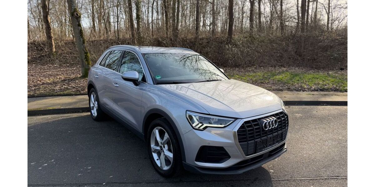 Audi Q3 123.500 km 22.999 &euro; Bonn 53127