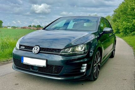 VW Golf 111.000 km 14.800 &euro; Germering 82110
