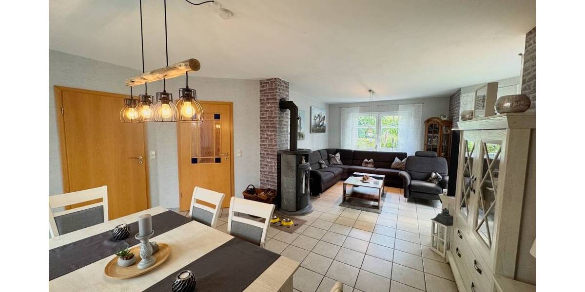 Mehrfamilienhaus, Wohnhaus Neuenhaus - 8 Zimmer, 237 m&sup2;, 599.900&euro; | Angebot:26188265